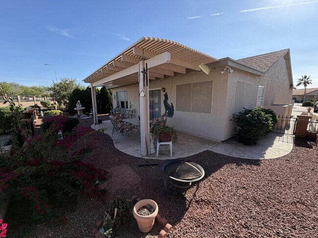 Building Photo - 6761 S Oakmont Dr