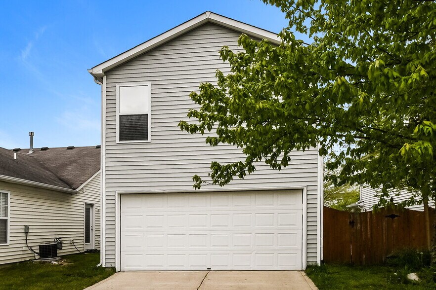 Building Photo - 14390 Black Farm Dr