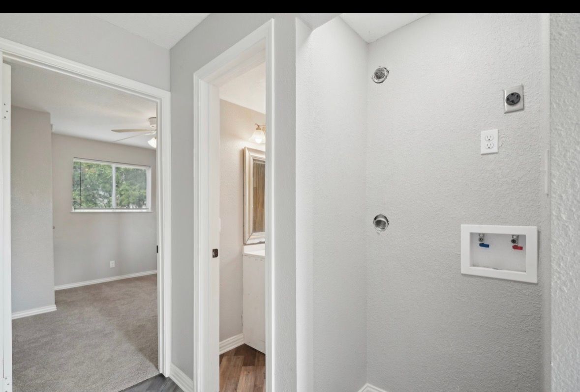 Building Photo - 8412 Avenue L
