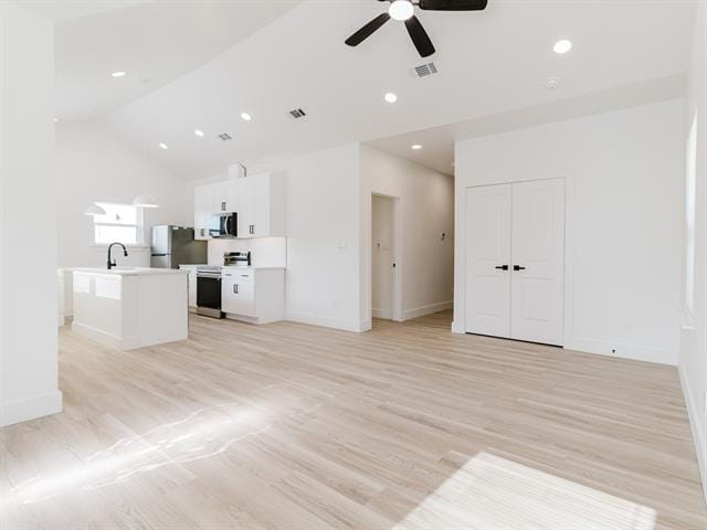 Building Photo - 1007 Strickland St