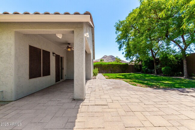 Building Photo - 27112 N 56th Dr