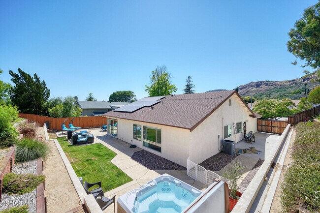 Building Photo - 3078 Saddleback Ct