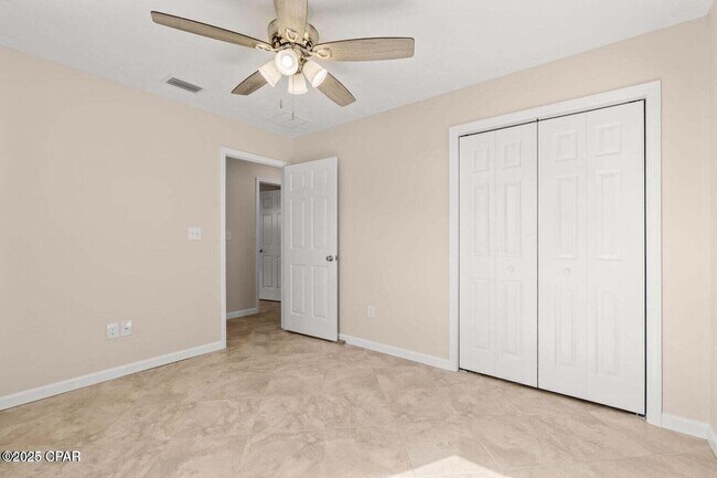 Building Photo - 711 Kirklin Ave