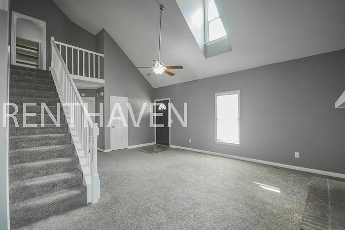 Building Photo - 821 Setter Ln