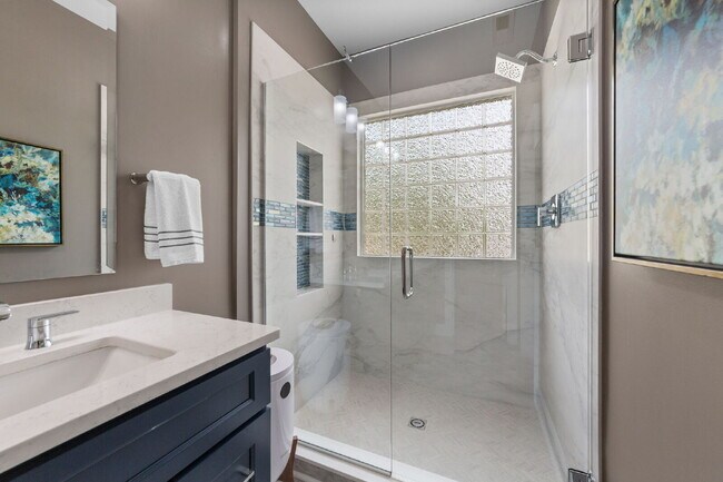 Building Photo - Charming Craftsman Home in the Heart of Apex | Renovated Kitchen, Fenced Yard, Garage & Lawn Care...