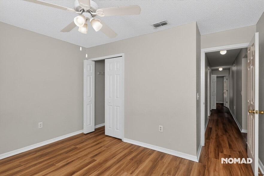 Building Photo - 14169 Spring Hill Dr