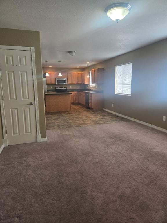 Building Photo - 2316 Lake Helena Dr