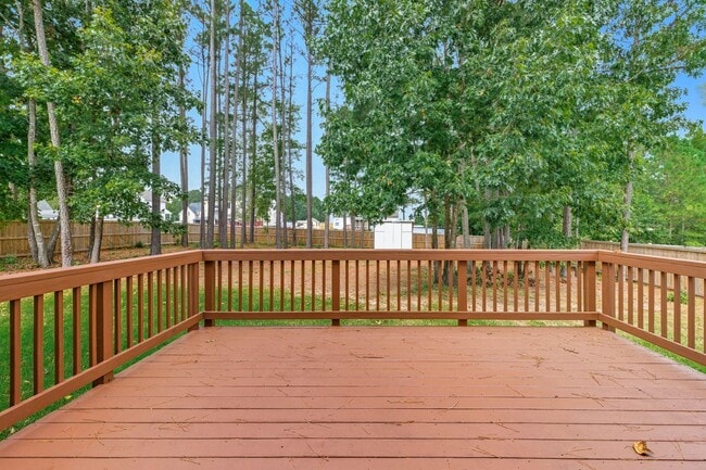 Building Photo - 22030 Lake Jordan Dr