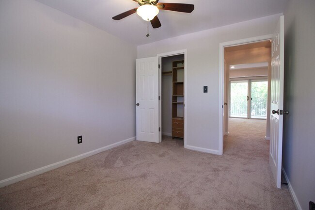 Building Photo - 2833 Kalmia Lee Ct