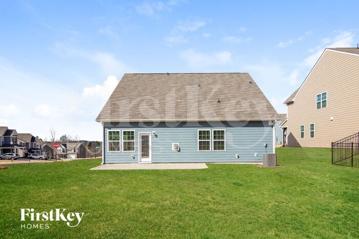 Building Photo - 2212 Killian Creek Dr