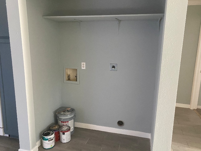 Building Photo - 4334 Hickory Hill Dr