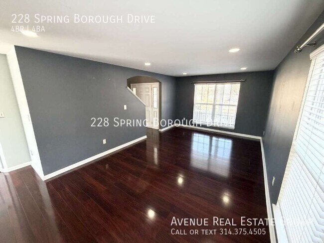 Building Photo - 228 Spring Borough Dr