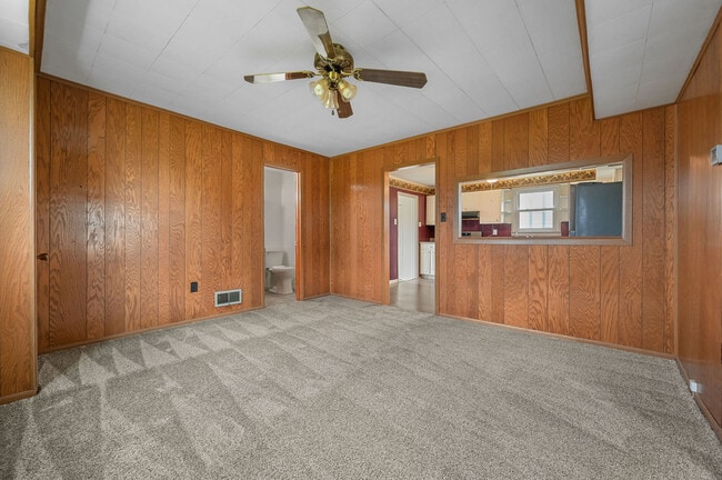 Building Photo - 1658 Fast Landing Rd