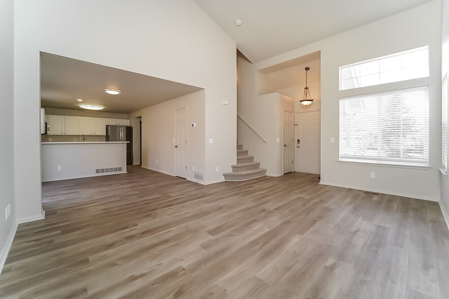 Building Photo - 5924 S Wenatchee St