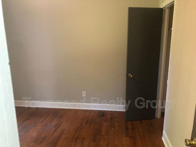 Building Photo - 3026 Amity Garden Ct
