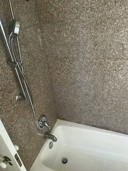 Building Photo - 86 Southview Ter