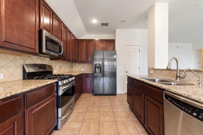 Building Photo - 1049 Regency Ln