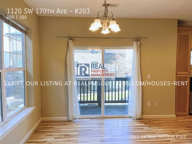 Building Photo - 1120 SW 170th Ave