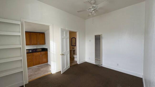 Building Photo - 7027 Washington Ave