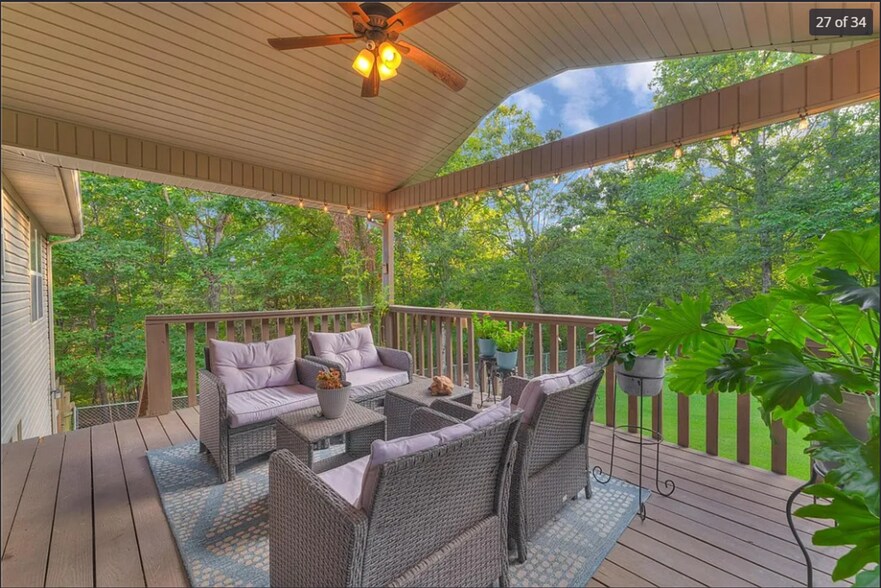 Building Photo - 4 Blenheim Ln