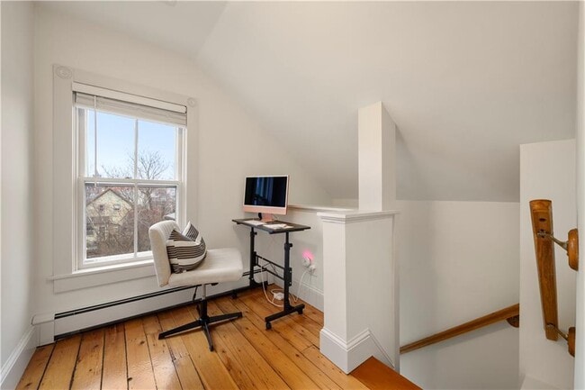 Building Photo - 35 Marsh St