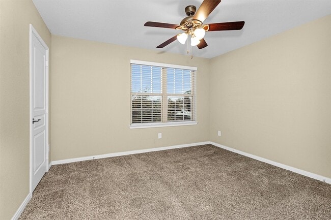 Building Photo - 13405 Clayton Lake Ln