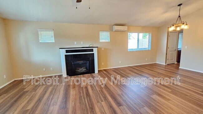 Building Photo - 1506 N Cambrian Ave