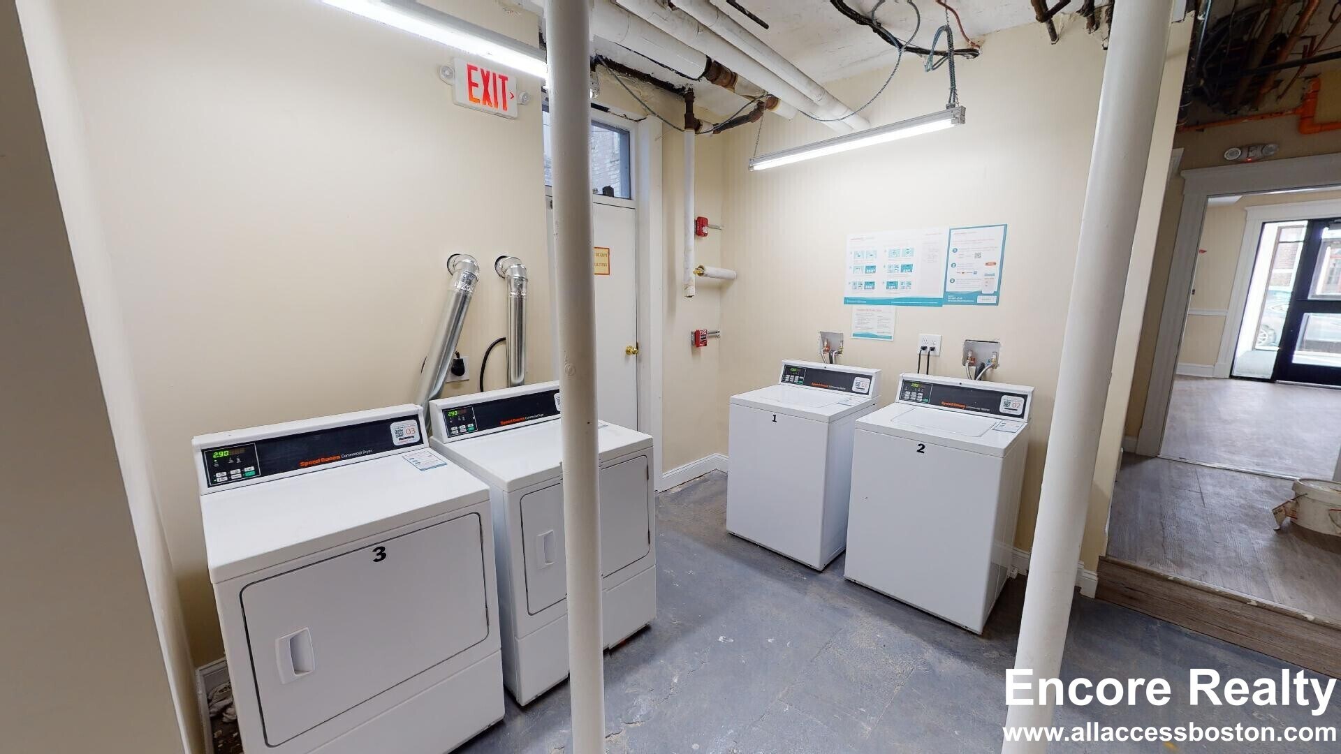 Building Photo - 123 Sutherland Rd