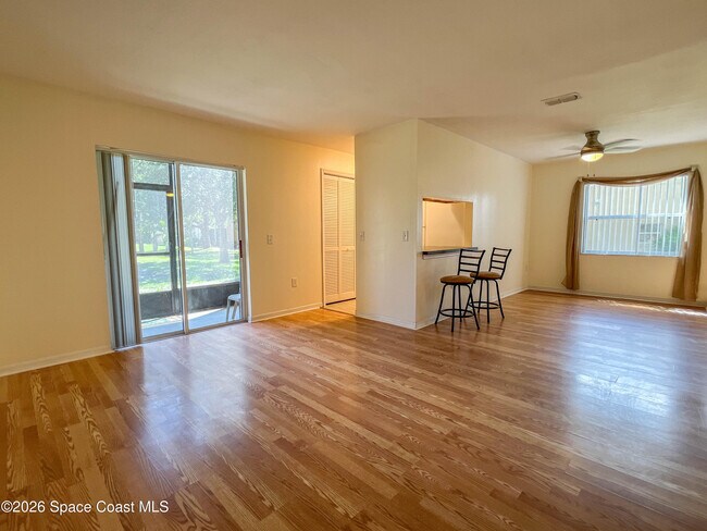 Building Photo - 101 Summer Pl