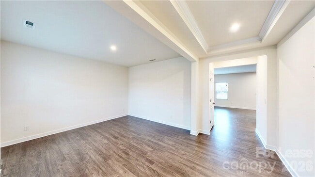 Building Photo - 4500 Collingham Dr