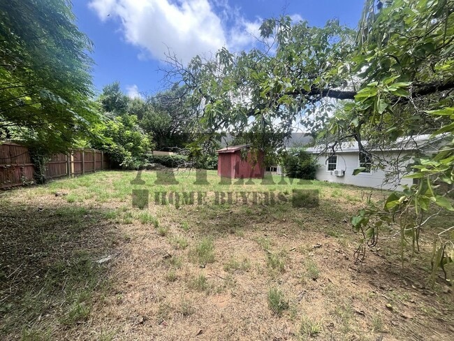 Building Photo - 3 Bed 1 Bath home for rent!