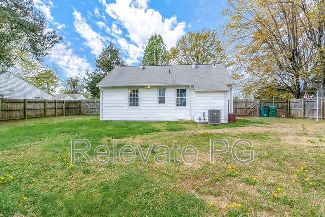 Building Photo - 1313 St Michaels Ln