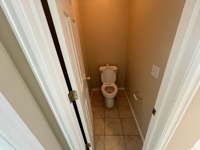 Building Photo - Stunning Home for Rent in Littleton - License #2024-BFN-0001484