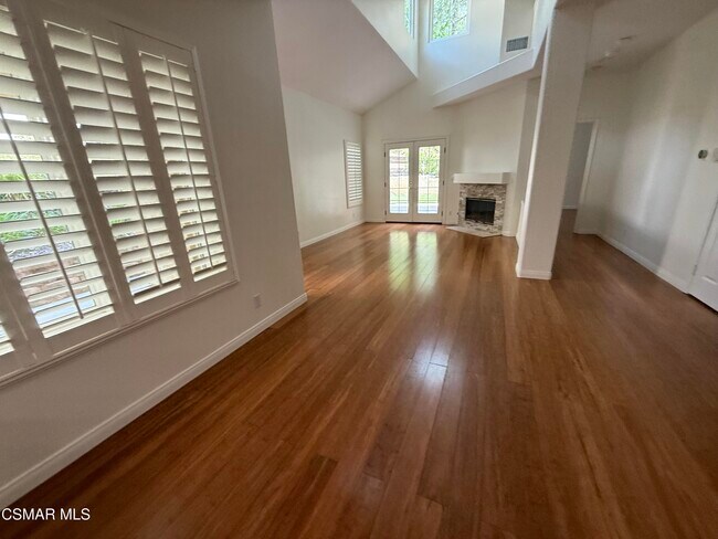 Building Photo - 5615 Roundtree Pl