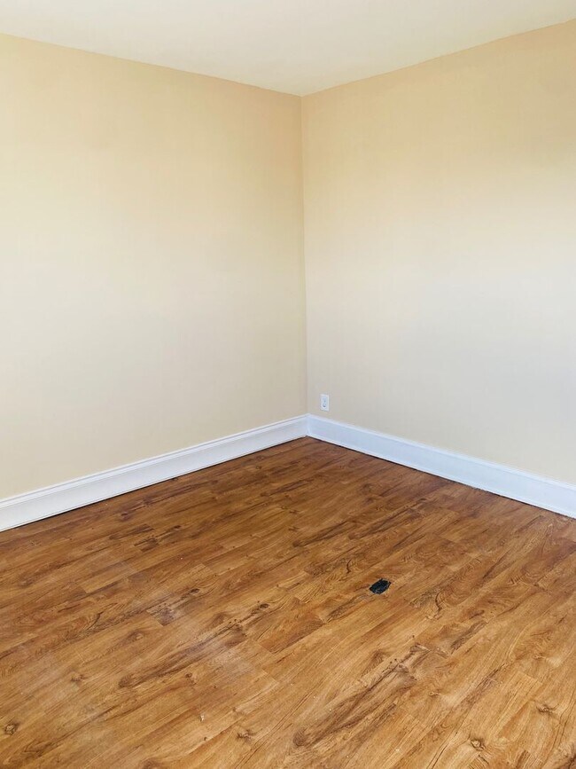 Building Photo - 5447 Torresdale Ave
