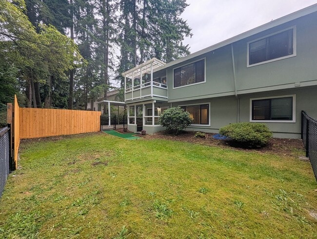 Building Photo - 1bd/1ba Brier Condo