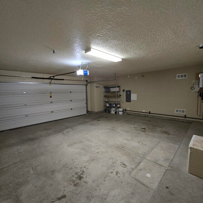 Building Photo - 6912 Vista Del Sol Dr NW
