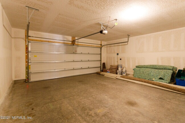 Building Photo - 2268 Pebble Point Dr