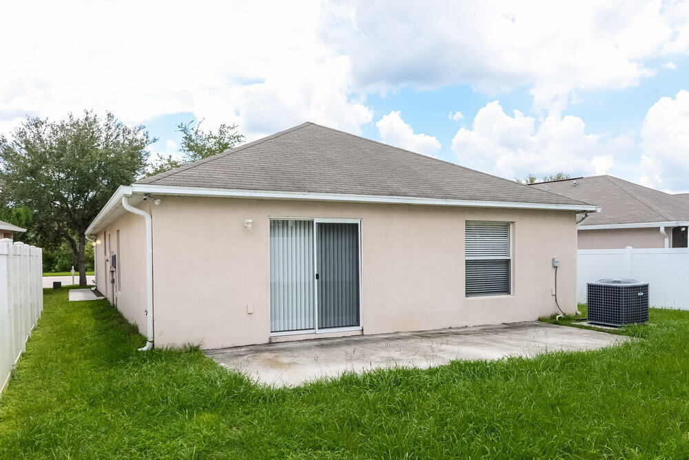 Building Photo - 17047 Ongar Ct