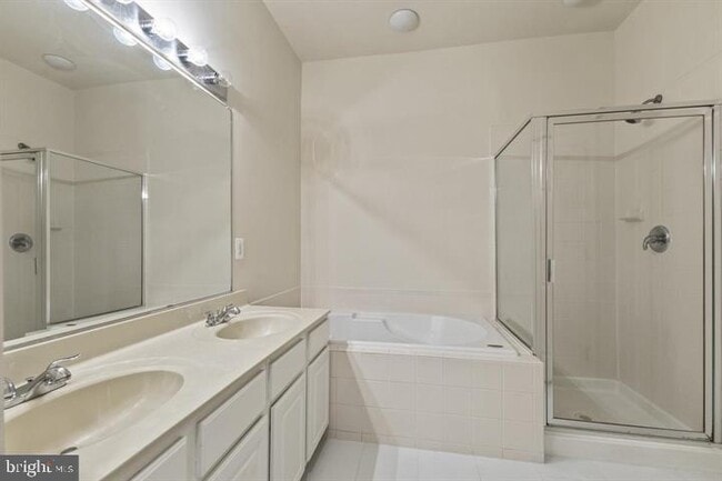 Building Photo - 46212 Walpole Terrace