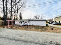 Building Photo - Cozy 2 Bed house near main street in Buena Vista - Allows pets! All Utilities included