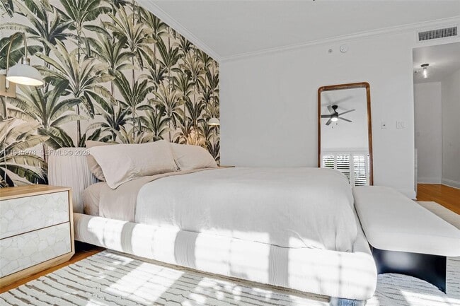 Building Photo - 725 Crandon Blvd