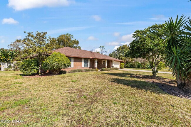 Building Photo - 16 Forest View Way