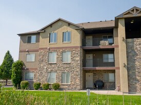Building Photo - 963 W 670 S