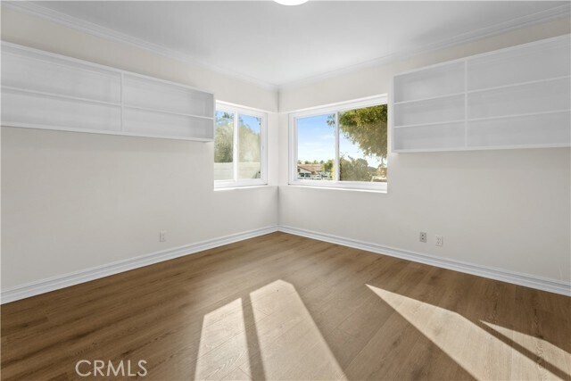 Building Photo - 2120 Palos Verdes Dr W