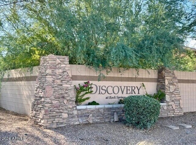Building Photo - Gorgeous single level 4-bedroom, 3-bathroom home nestled in an upscale gated community in Peoria