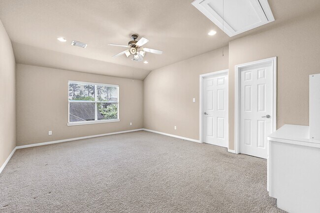 Building Photo - 130 S Vershire Cir