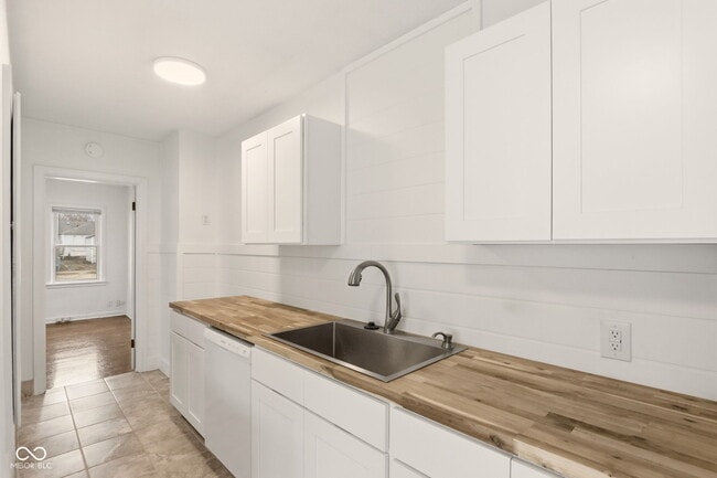 Building Photo - 1531 N Grant Ave