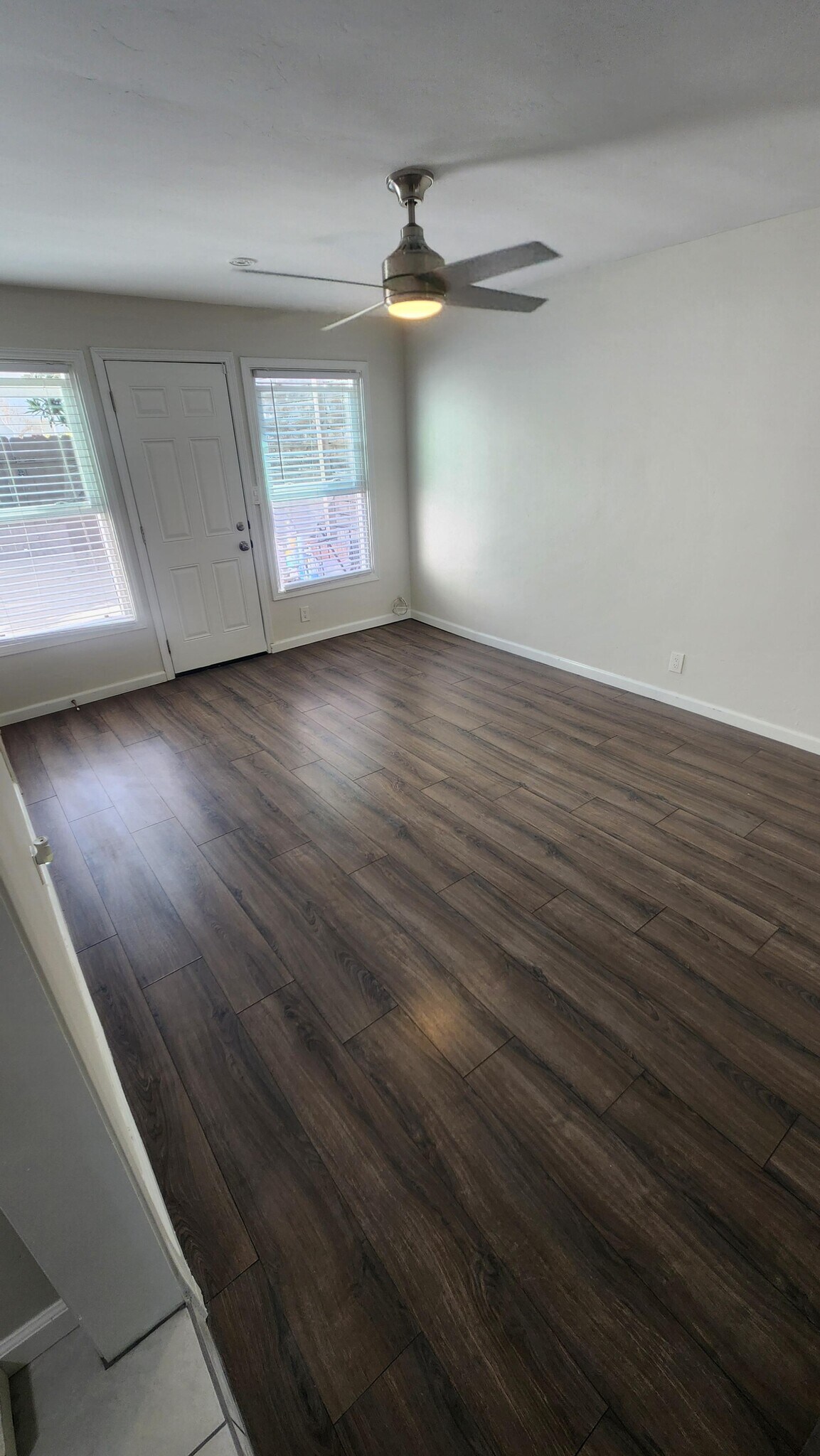 Building Photo - 3264 Landis St