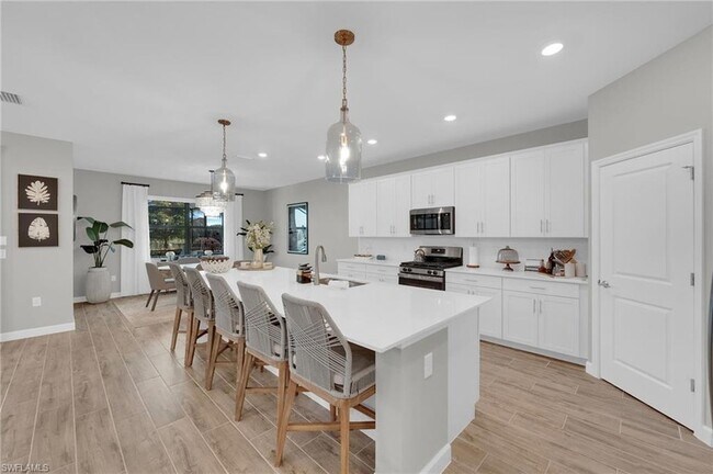 Building Photo - 18336 Parksville Dr